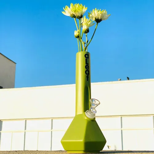 Product image of Aleaf, Pyramid Base 10" Ceramic Bong