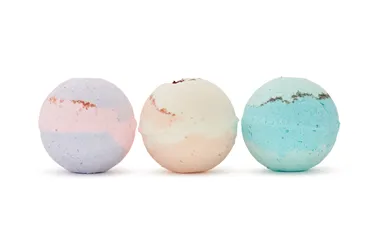 Product image of Blue Dream & Bubba Kush & Chocolate Hashberry Multipack - Stewart Farms - Bath Bomb